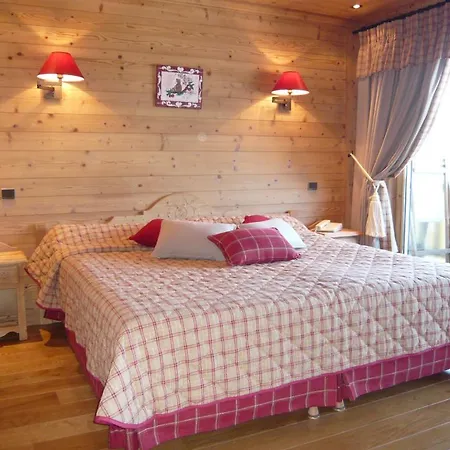 Aux Ducs De Savoie Otel