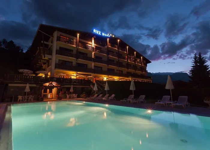 Hotel Aux Ducs De Savoie 4*