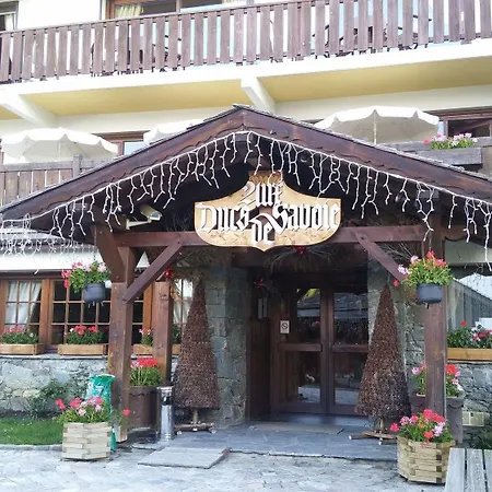 Aux Ducs De Savoie Hotel